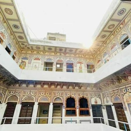 Singhasan Haveli, Mandawa Apartman Kültér fotó