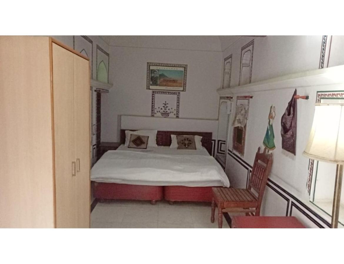 Singhasan Haveli, Mandawa Apartman Kültér fotó