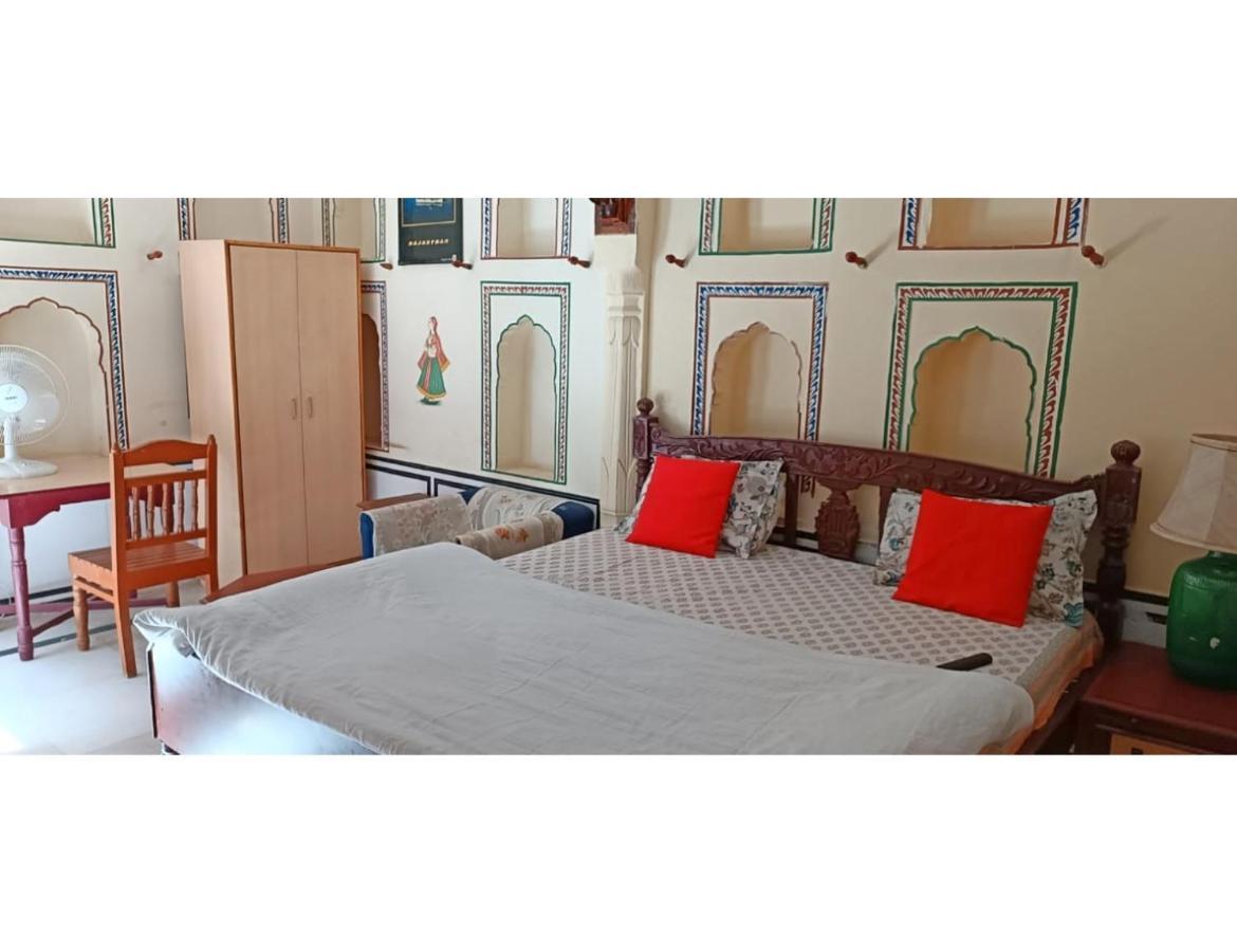 Singhasan Haveli, Mandawa Apartman Kültér fotó