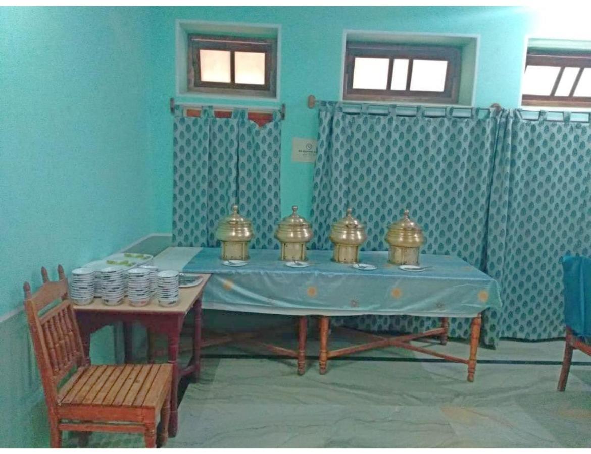 Singhasan Haveli, Mandawa Apartman Kültér fotó